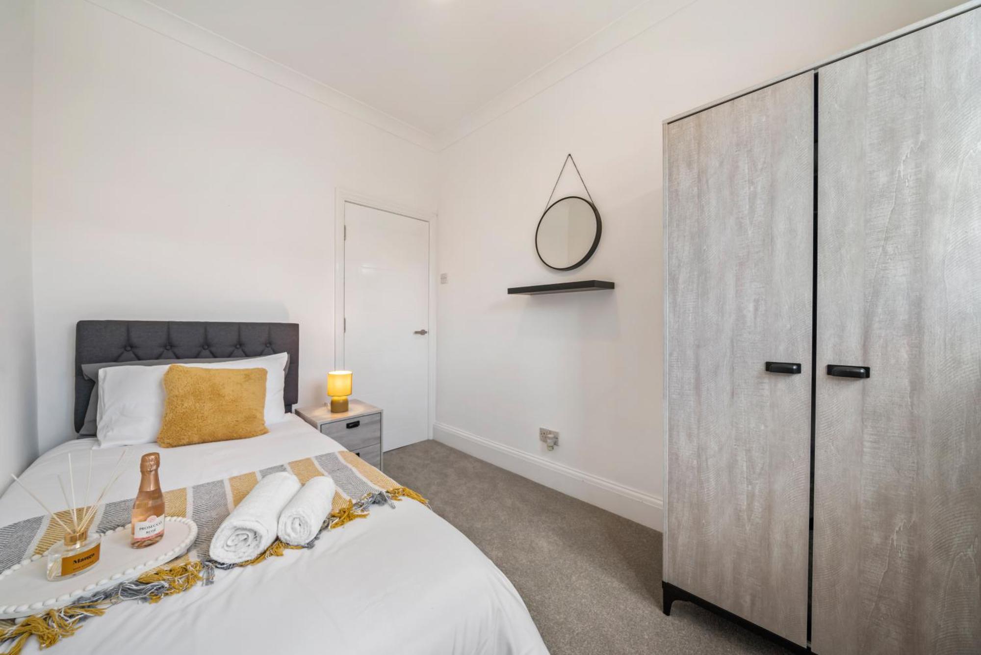 2025 Award Winning - 2 Bedroom Luxury Apartment Next To Wembley Stadium London Exterior photo